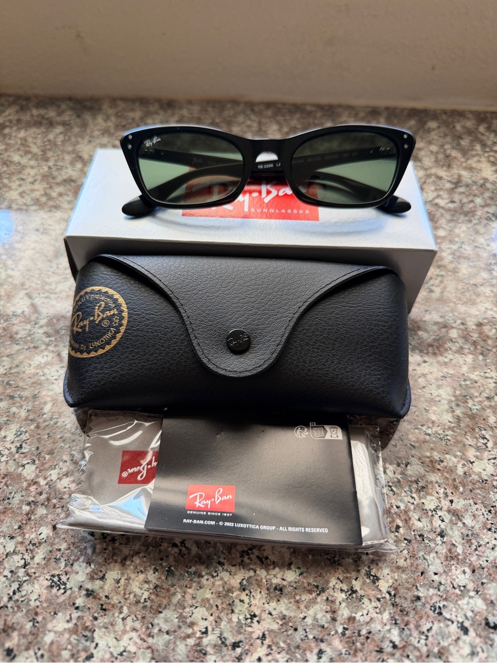 Lady Burbank Ray-Ban Black Cat-Eye Sunglasses
